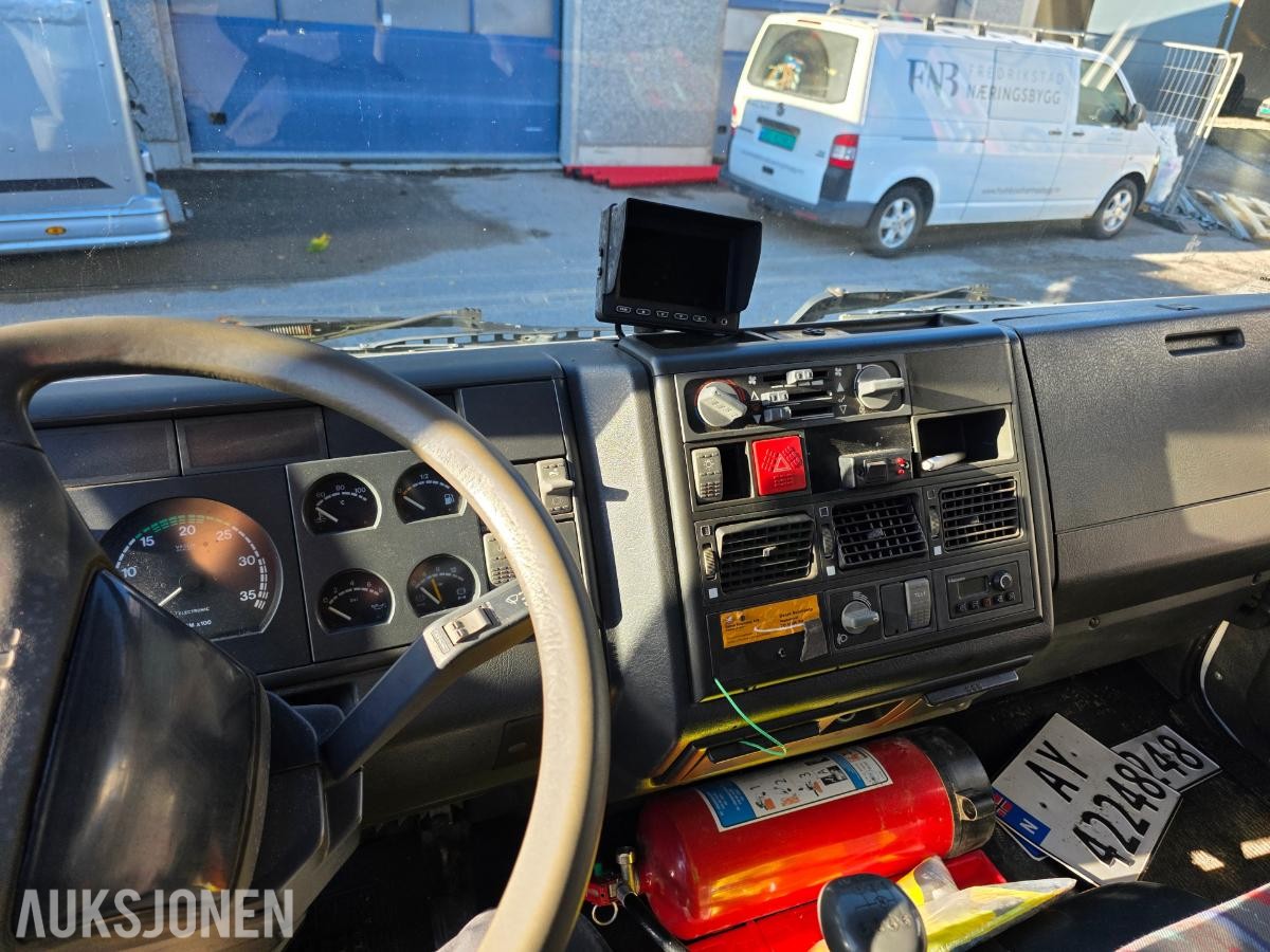 2003 Iveco 80 E18 Tector hestebil, reparasjonsobjekt