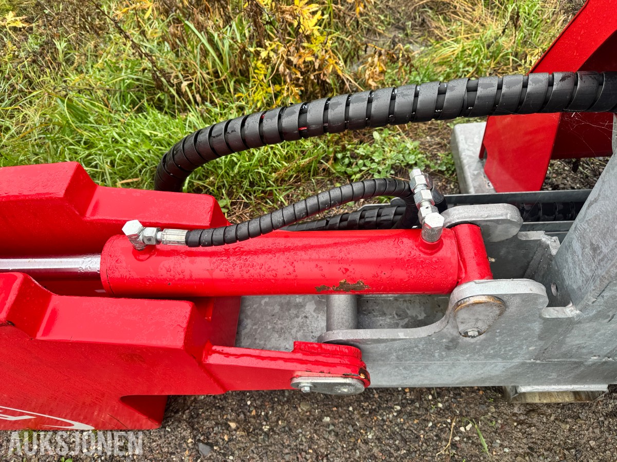 2018 Fliegl WoodKing Slim astsag med tre sagblad, flatt sagehode høyre