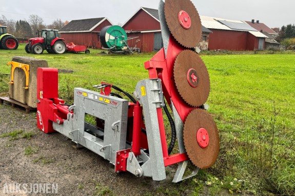 2018 Fliegl WoodKing Slim astsag med tre sagblad, flatt sagehode høyre
