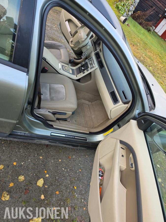 2008 VOLVO V70 2.4D 163HK MYE NYTT EU-OK 04.28 HENGERFESTE
