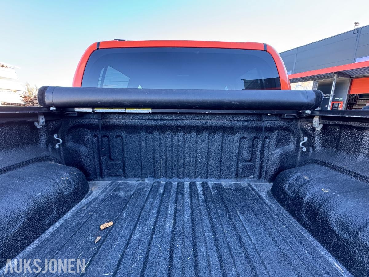 2019 Toyota HiLux dobbelkabin 2.4 150hk 4WD aut / EU godkjent / 319659km