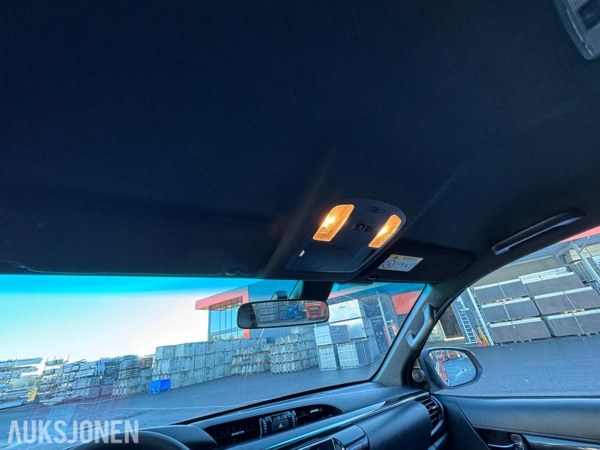2019 Toyota HiLux dobbelkabin 2.4 150hk 4WD aut / EU godkjent / 319659km