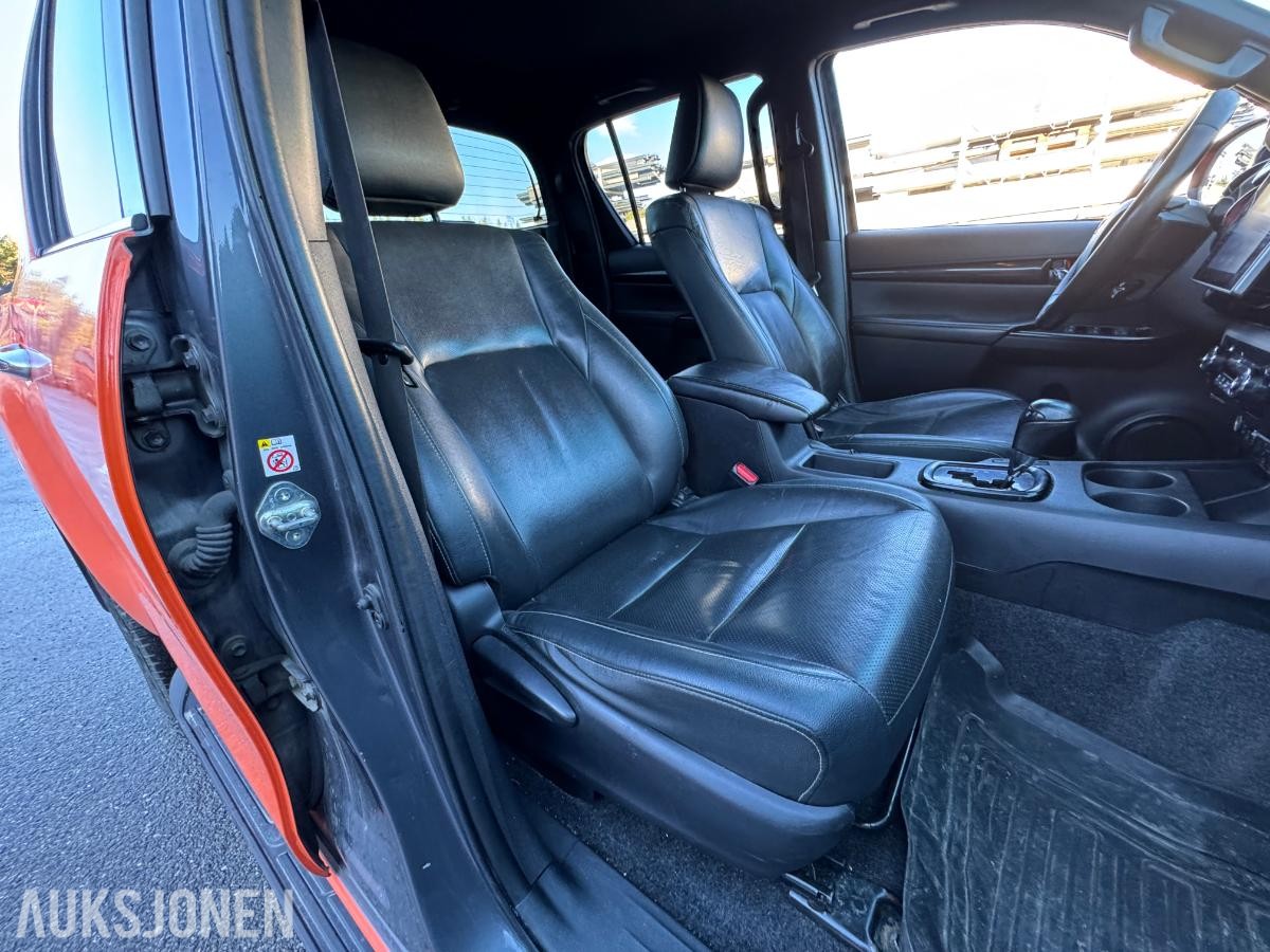 2019 Toyota HiLux dobbelkabin 2.4 150hk 4WD aut / EU godkjent / 319659km