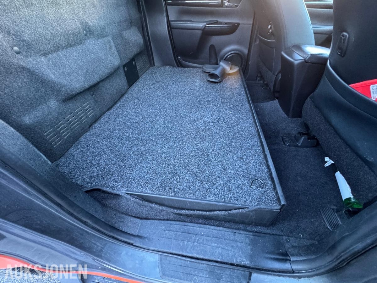 2019 Toyota HiLux dobbelkabin 2.4 150hk 4WD aut / EU godkjent / 319659km