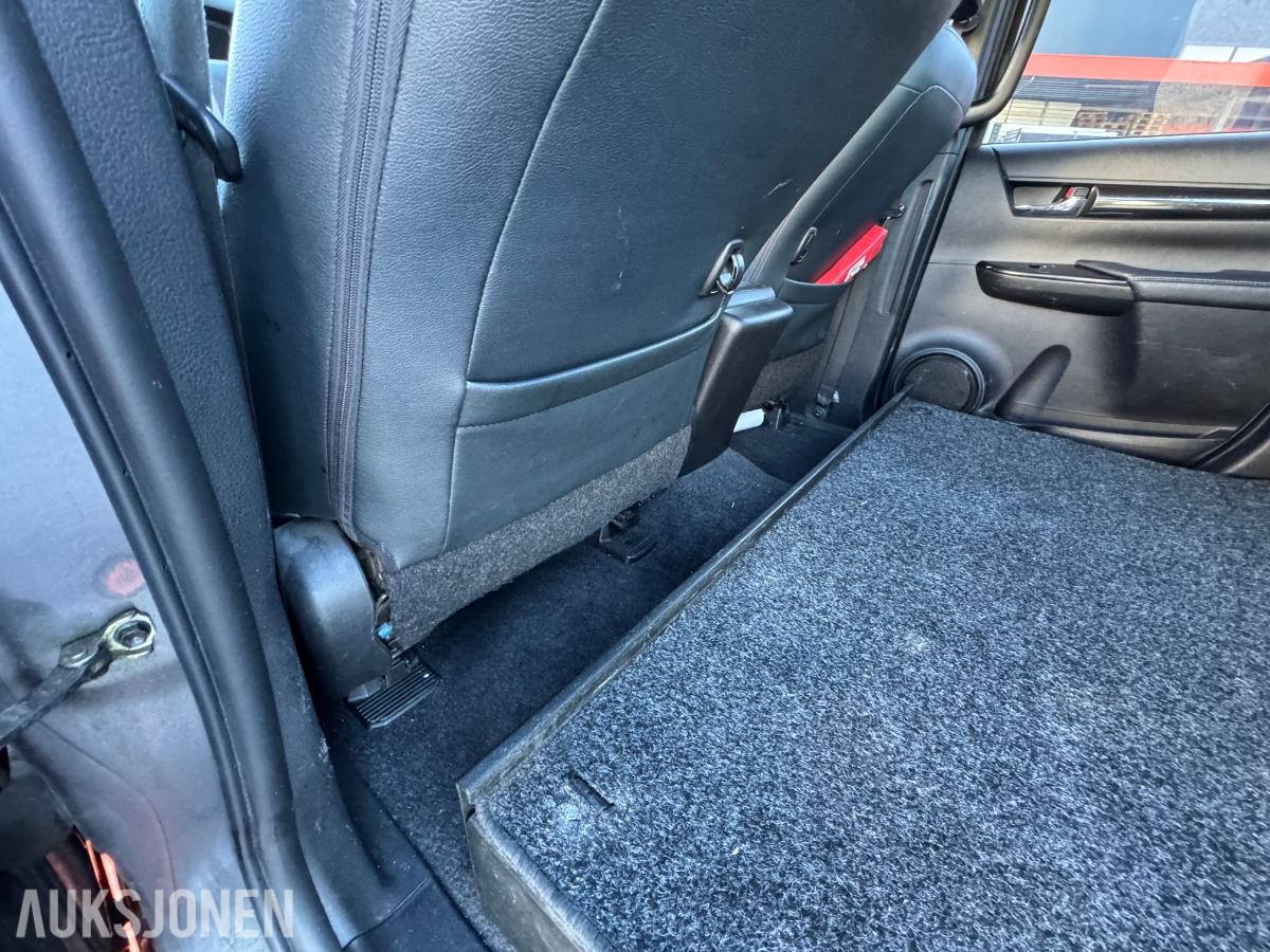 2019 Toyota HiLux dobbelkabin 2.4 150hk 4WD aut / EU godkjent / 319659km