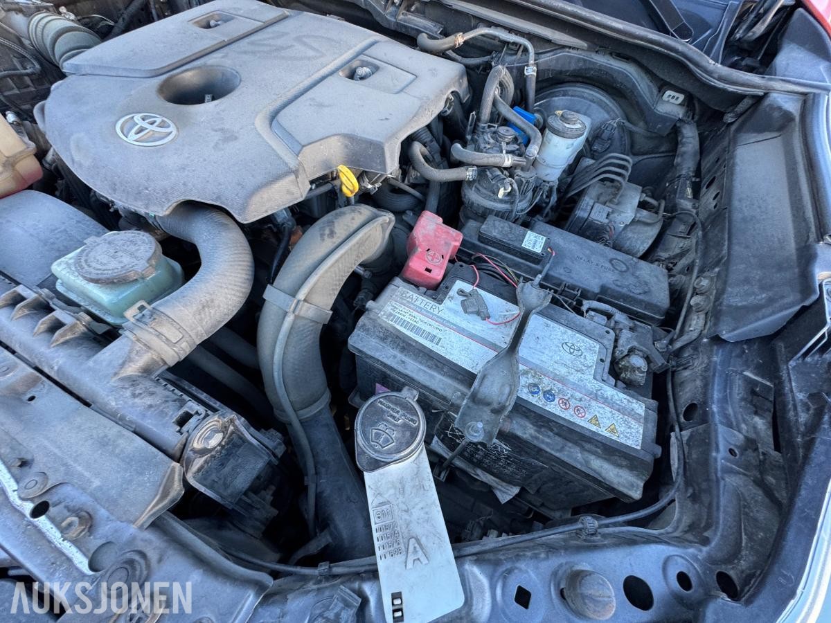 2019 Toyota HiLux dobbelkabin 2.4 150hk 4WD aut / EU godkjent / 319659km