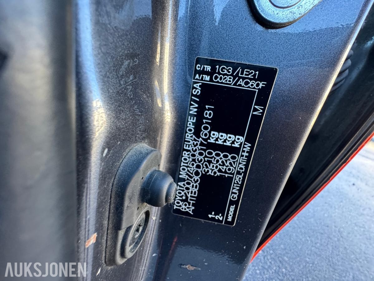 2019 Toyota HiLux dobbelkabin 2.4 150hk 4WD aut / EU godkjent / 319659km
