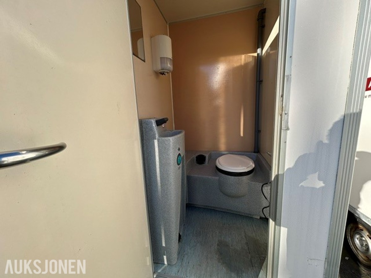 2005 Scanvogn Mannskapsbrakke med toalett