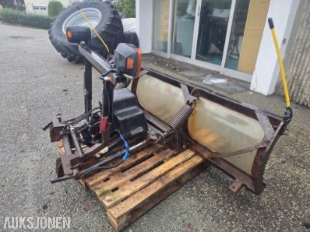 SNOWAY BRØYTESKJÆR MED HYDRAULIKK OG KONTROLLPANEL