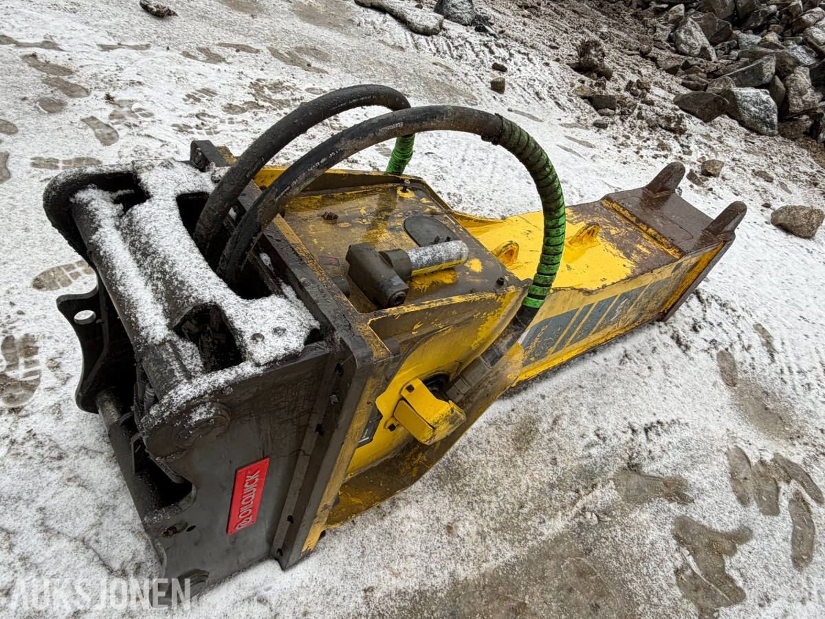 Epiroc HB 4100 hydraulisk hammer, årsmodell 2022 Oilquick 80 feste.