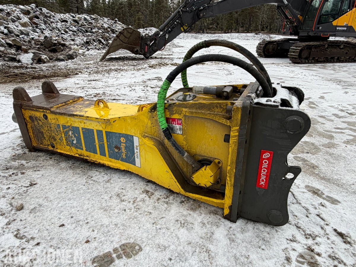 Epiroc HB 4100 hydraulisk hammer, årsmodell 2022 Oilquick 80 feste.