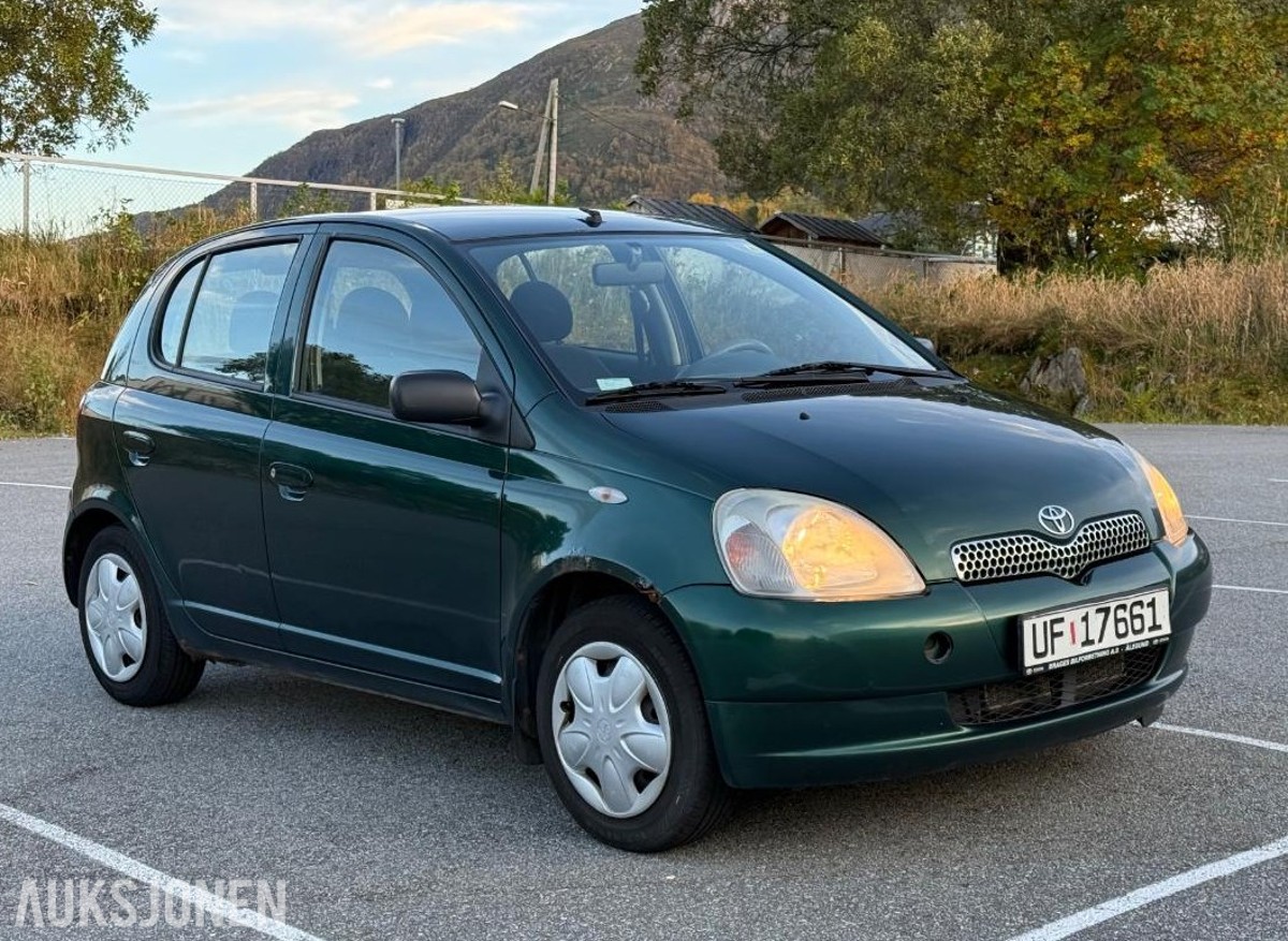 2003 TOYOTA YARIS 1.0 68HK TECHTYL FRI OMREG.
