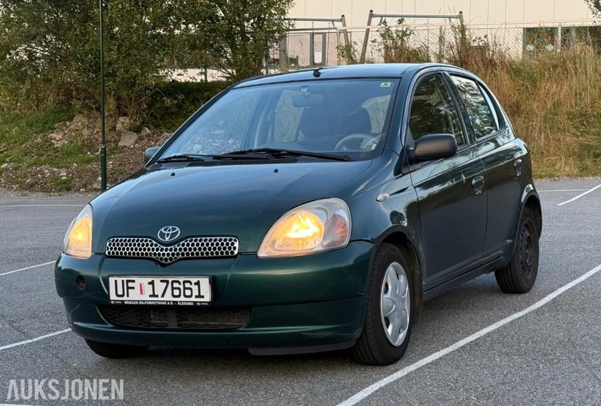 2003 TOYOTA YARIS 1.0 68HK TECHTYL FRI OMREG.