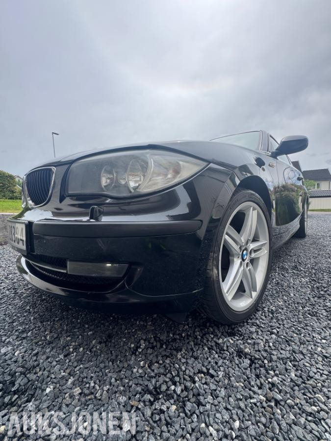 2011 BMW 116D 2.0 90hk hengerfeste s+v dekk lav km 151880km