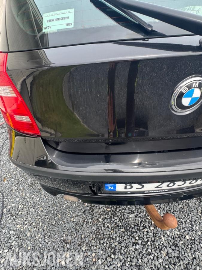 2011 BMW 116D 2.0 90hk hengerfeste s+v dekk lav km 151880km