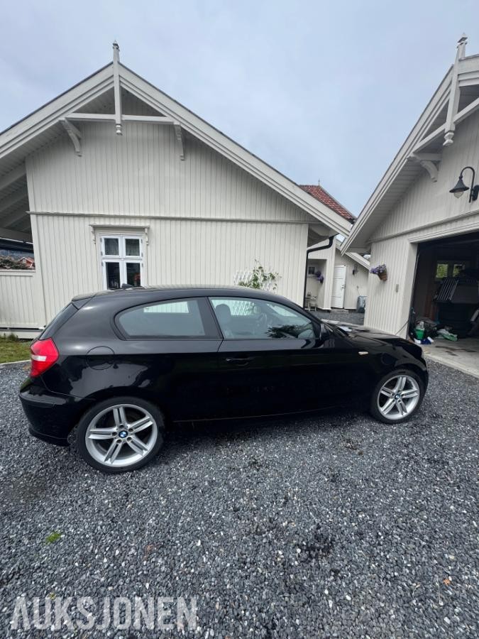 2011 BMW 116D 2.0 90hk hengerfeste s+v dekk lav km 151880km