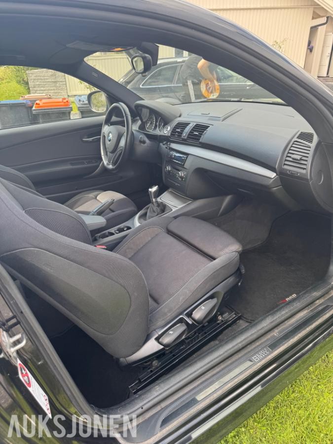 2011 BMW 116D 2.0 90hk hengerfeste s+v dekk lav km 151880km