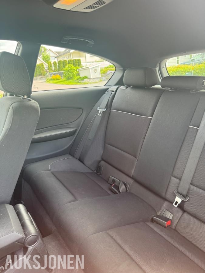 2011 BMW 116D 2.0 90hk hengerfeste s+v dekk lav km 151880km