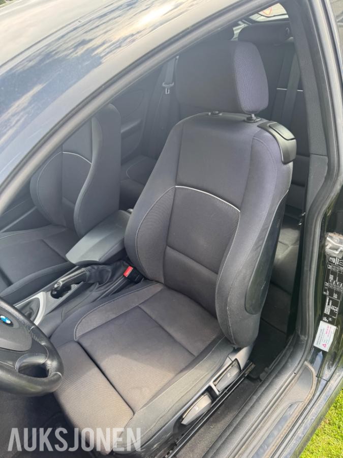 2011 BMW 116D 2.0 90hk hengerfeste s+v dekk lav km 151880km