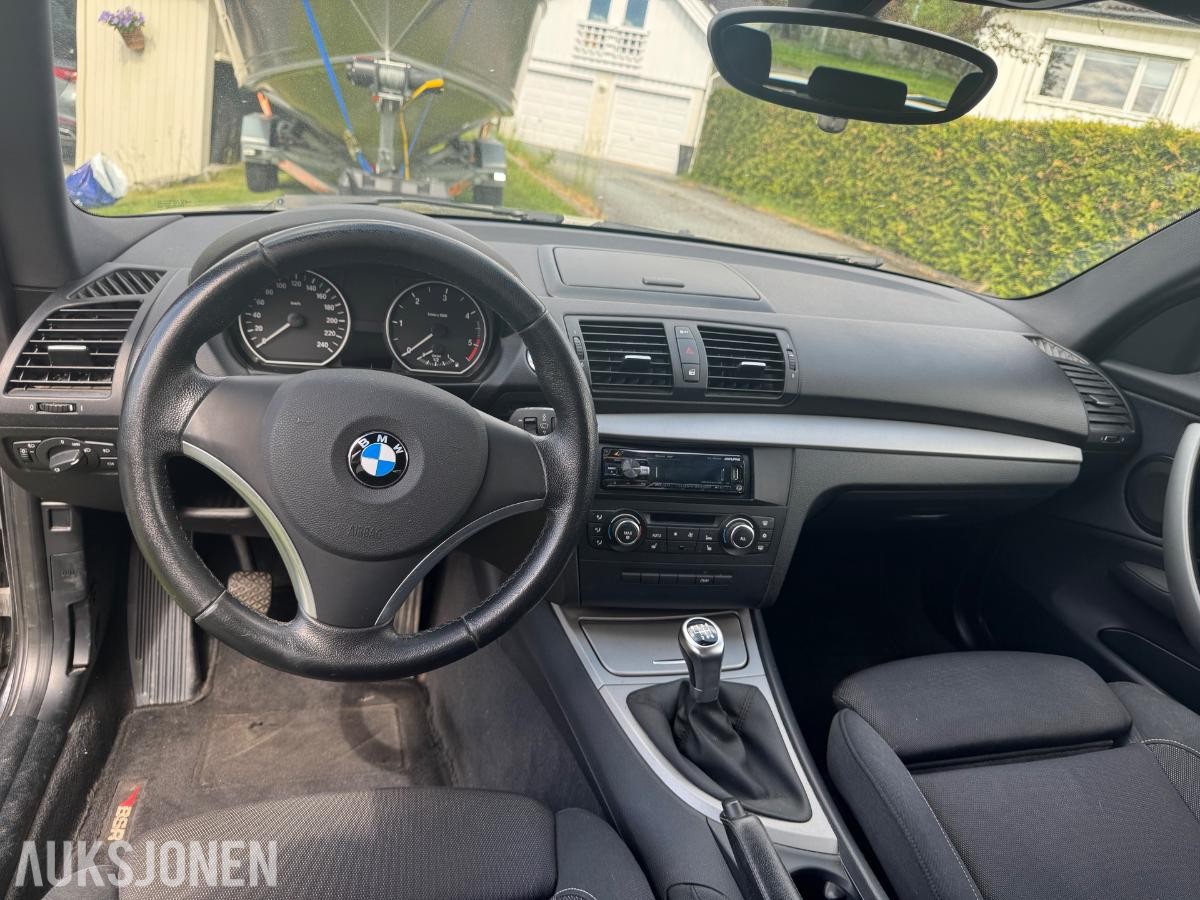 2011 BMW 116D 2.0 90hk hengerfeste s+v dekk lav km 151880km