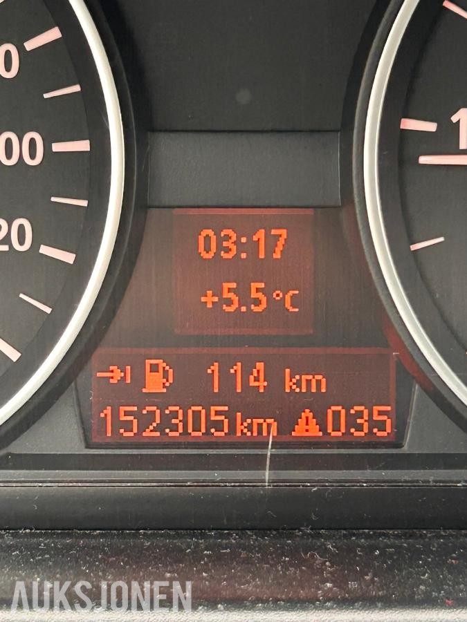 2011 BMW 116D 2.0 90hk hengerfeste s+v dekk lav km 151880km