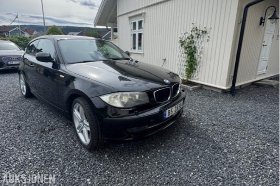 2011 BMW 116D 2.0 90hk hengerfeste s+v dekk lav km 151880km