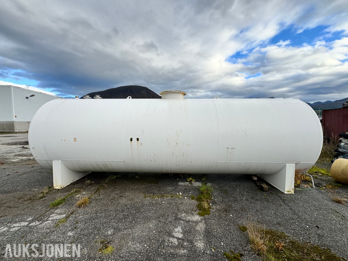 2001 Roug Ståltank ca 48.000 liter 