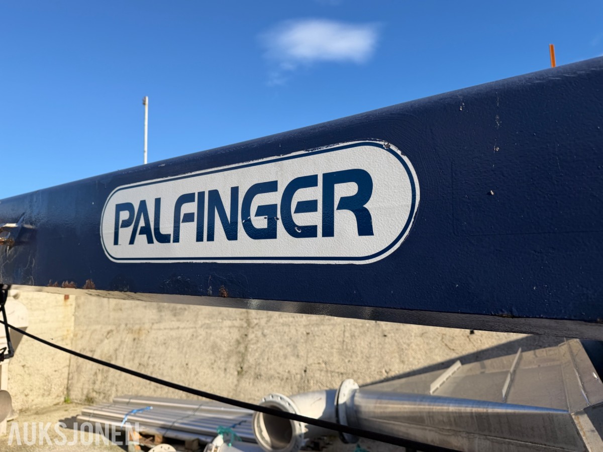 2012 Palfinger kran med vinsj