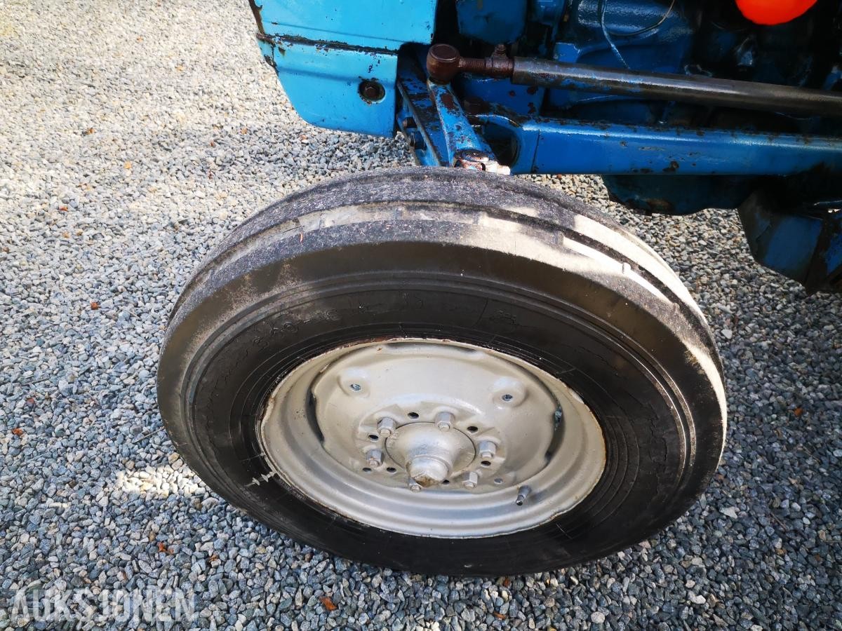 1973 Ford 3000