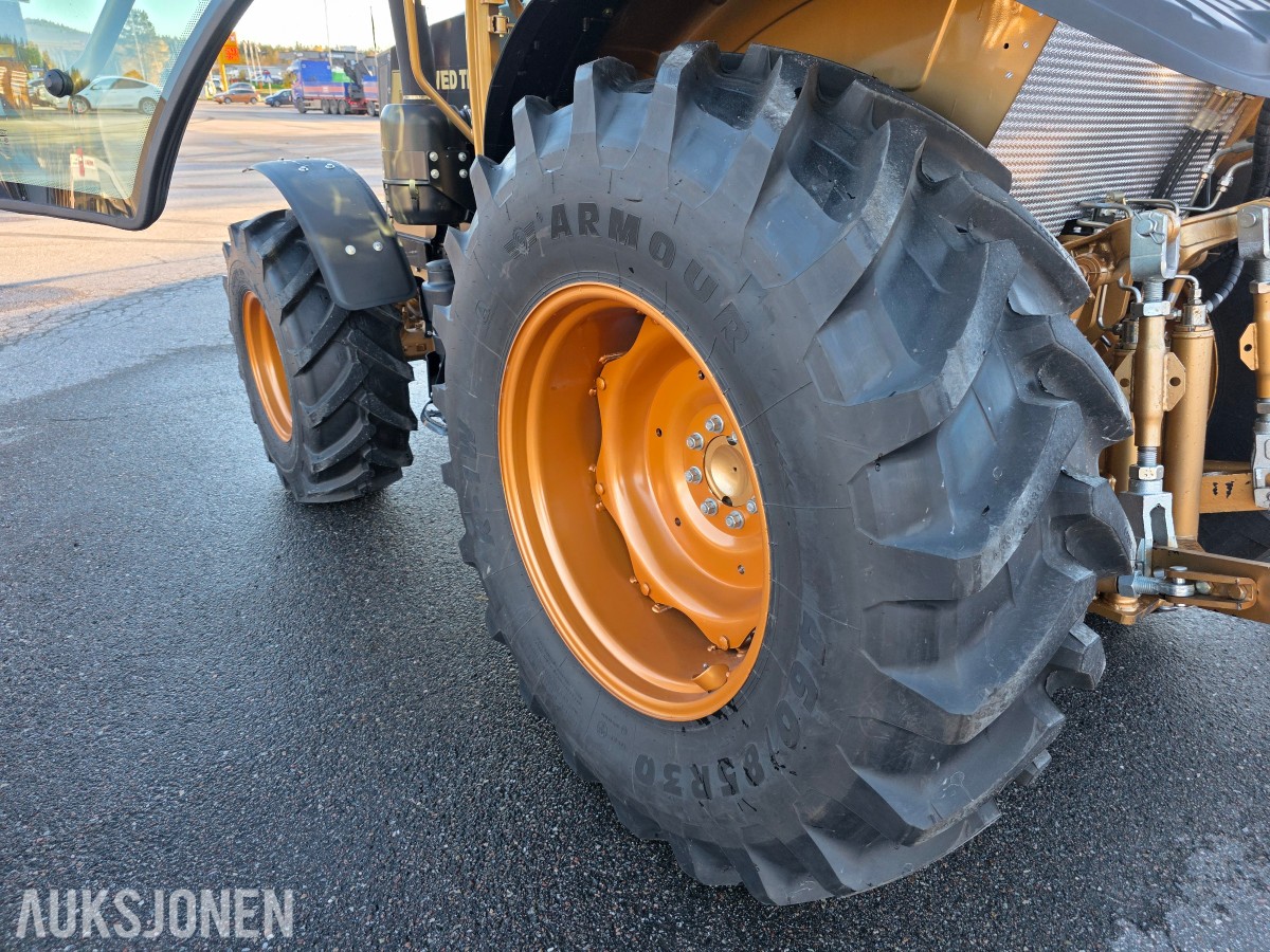 2025 Swedtrac 800 traktor Demo/utstillings modell