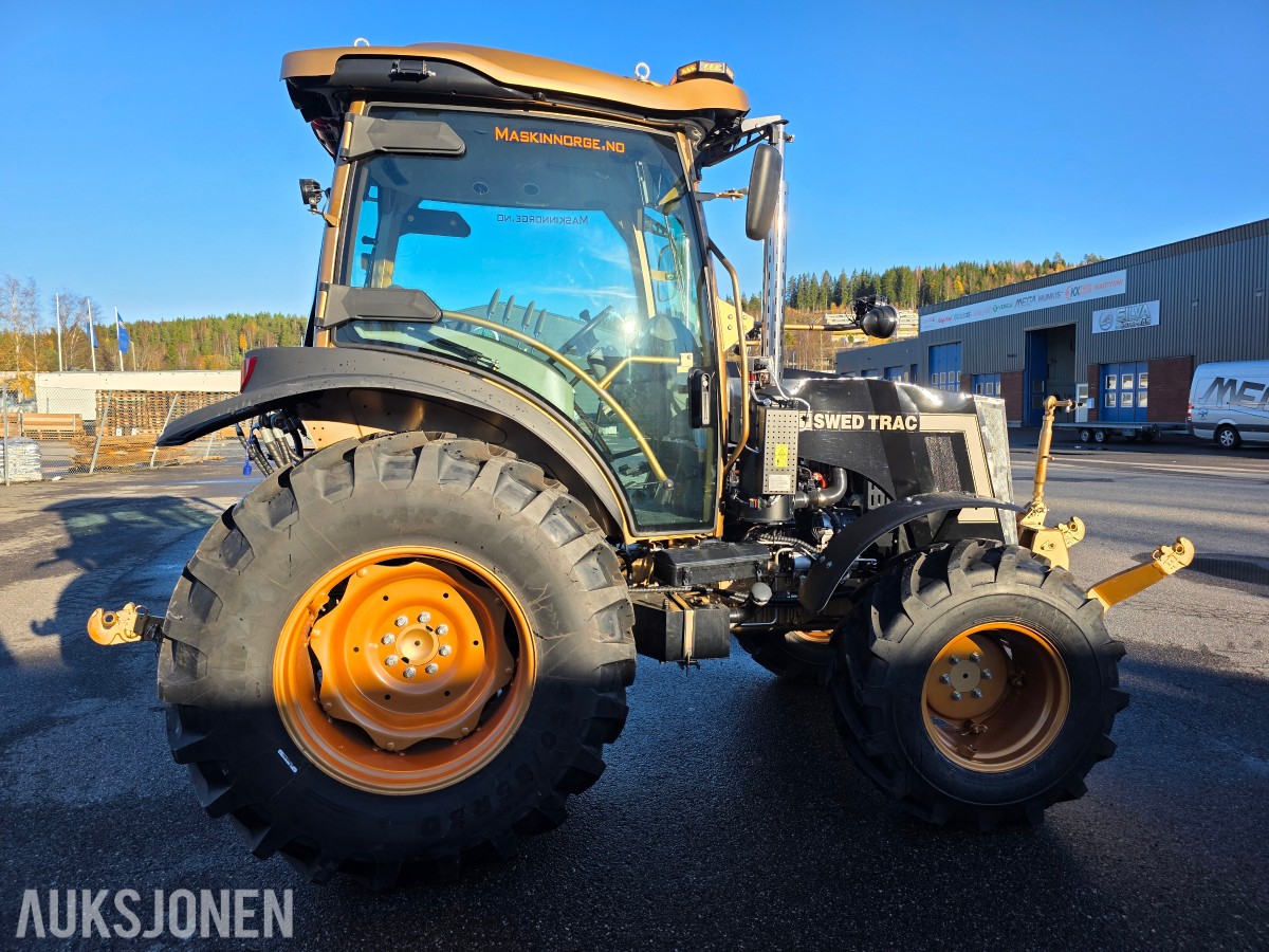 2025 Swedtrac 800 traktor Demo/utstillings modell