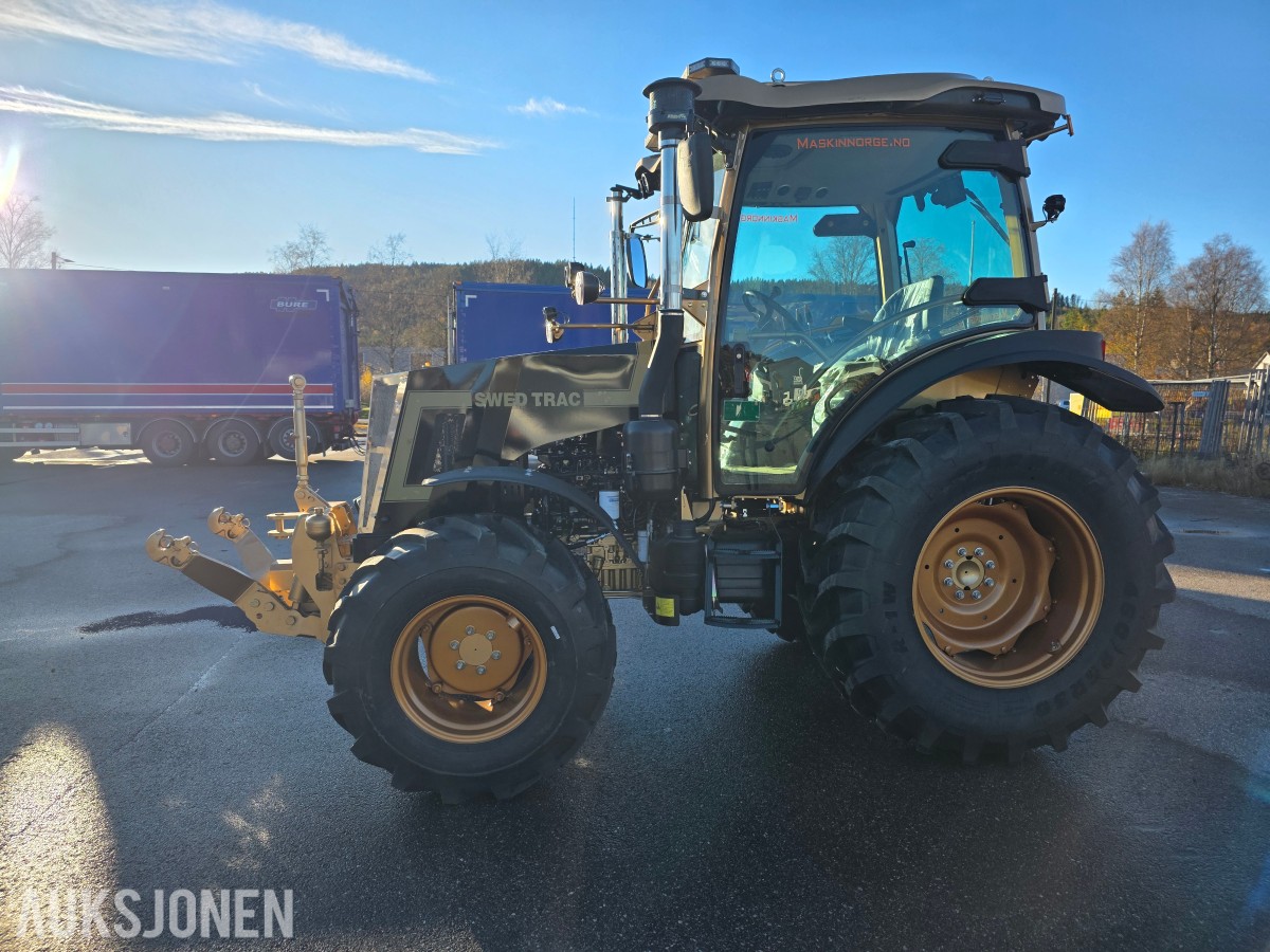 2025 Swedtrac 800 traktor Demo/utstillings modell