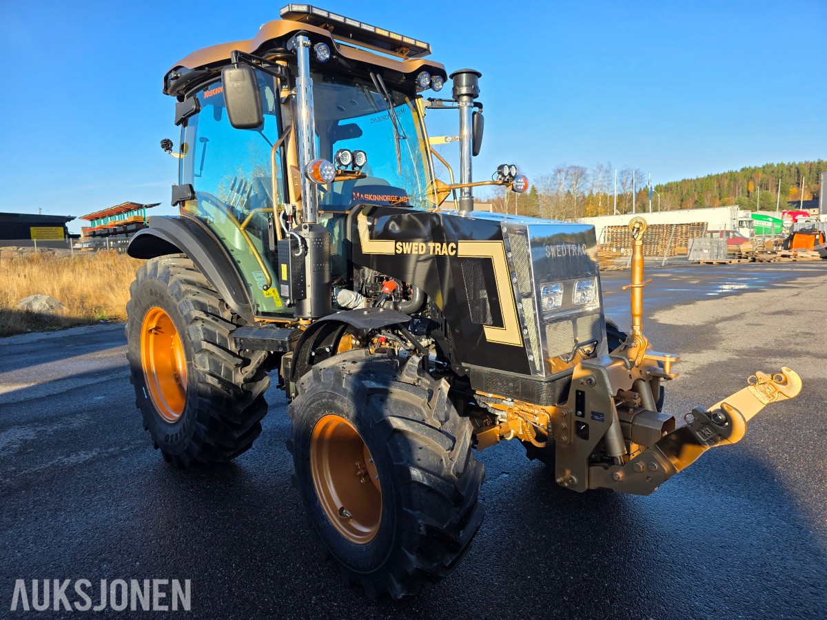 2025 Swedtrac 800 traktor Demo/utstillings modell
