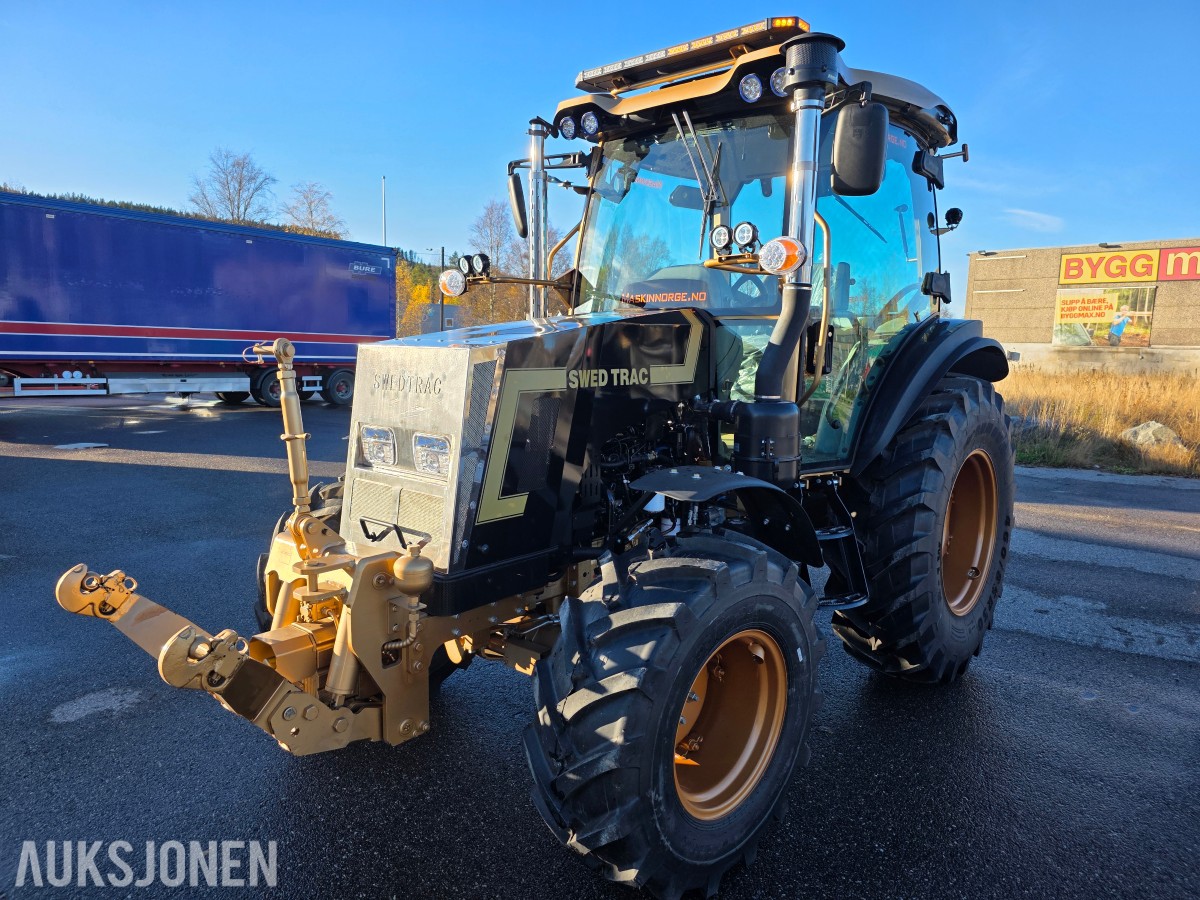 2025 Swedtrac 800 traktor Demo/utstillings modell