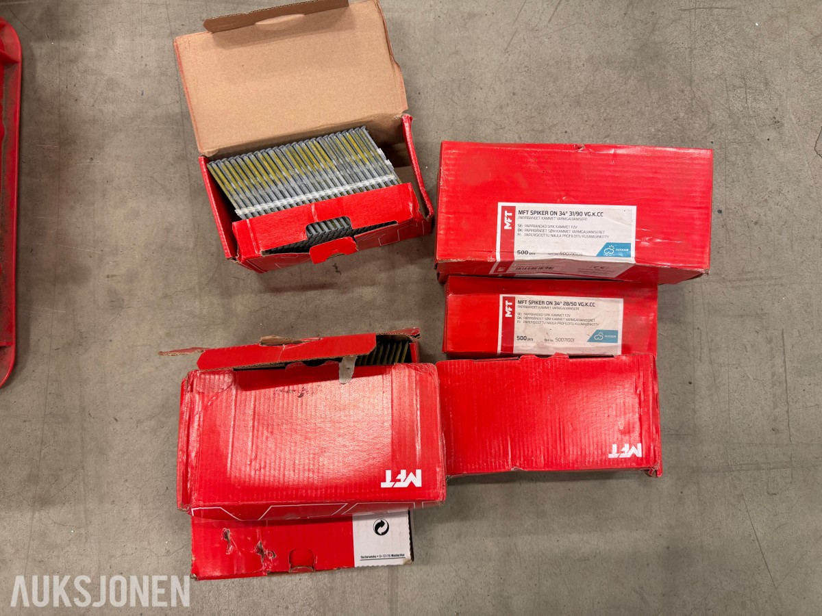Diverse byggnings utstyr 220 v varmematte spiker mm