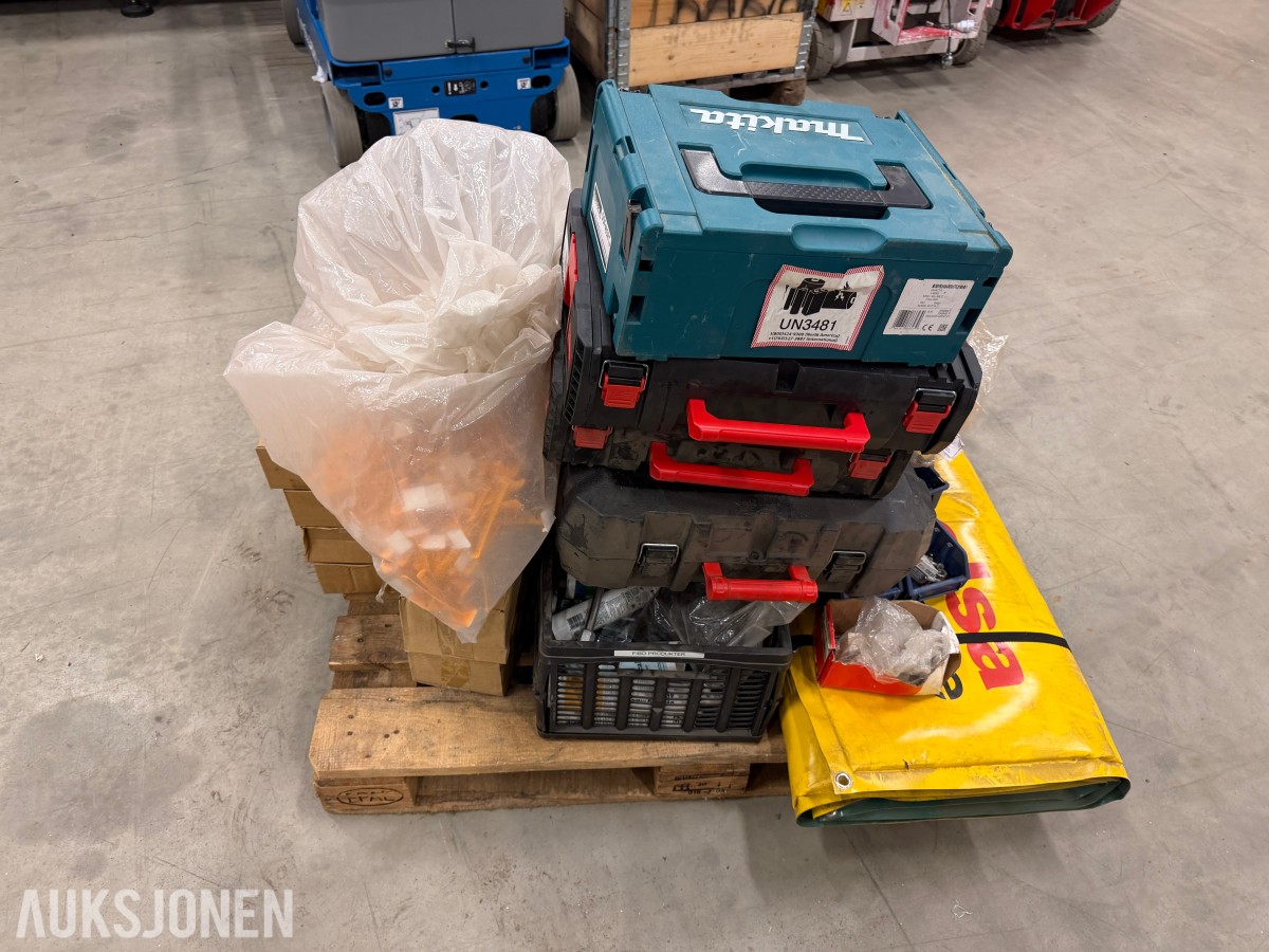 Diverse byggnings utstyr 220 v varmematte spiker mm