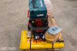 Diverse byggnings utstyr 220 v varmematte spiker mm