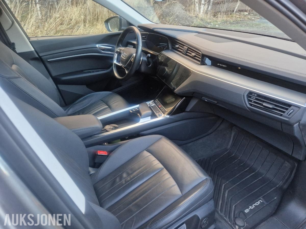 2020 Audi e-tron 55 quattro advanced Adaptiv cruisekontroll, Hengerfeste, Navigasjon