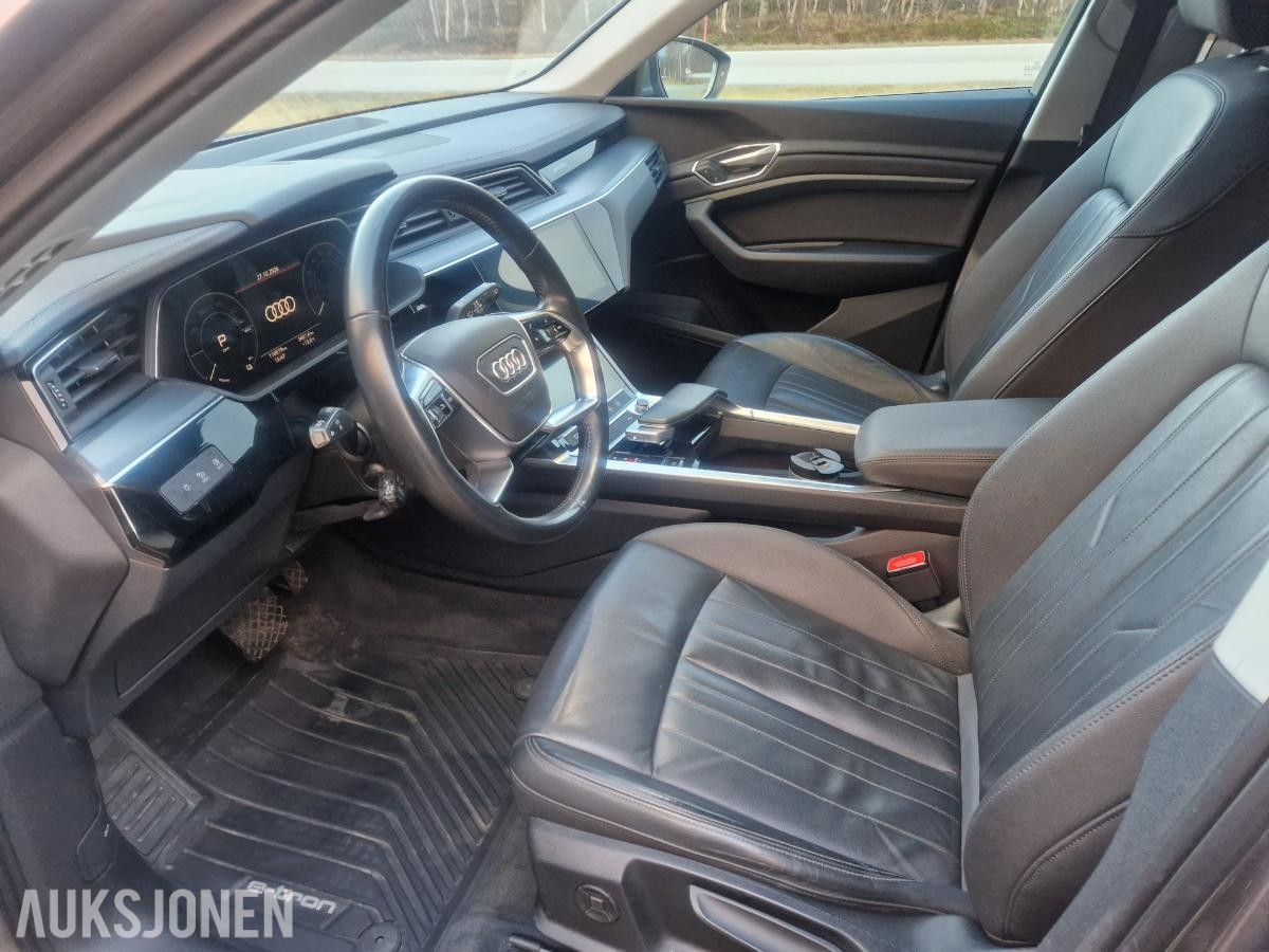 2020 Audi e-tron 55 quattro advanced Adaptiv cruisekontroll, Hengerfeste, Navigasjon