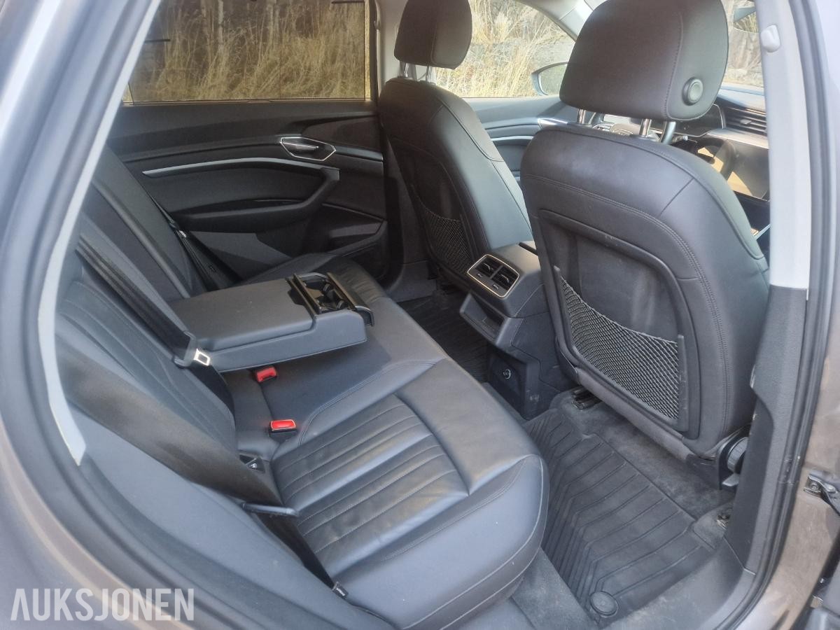 2020 Audi e-tron 55 quattro advanced Adaptiv cruisekontroll, Hengerfeste, Navigasjon