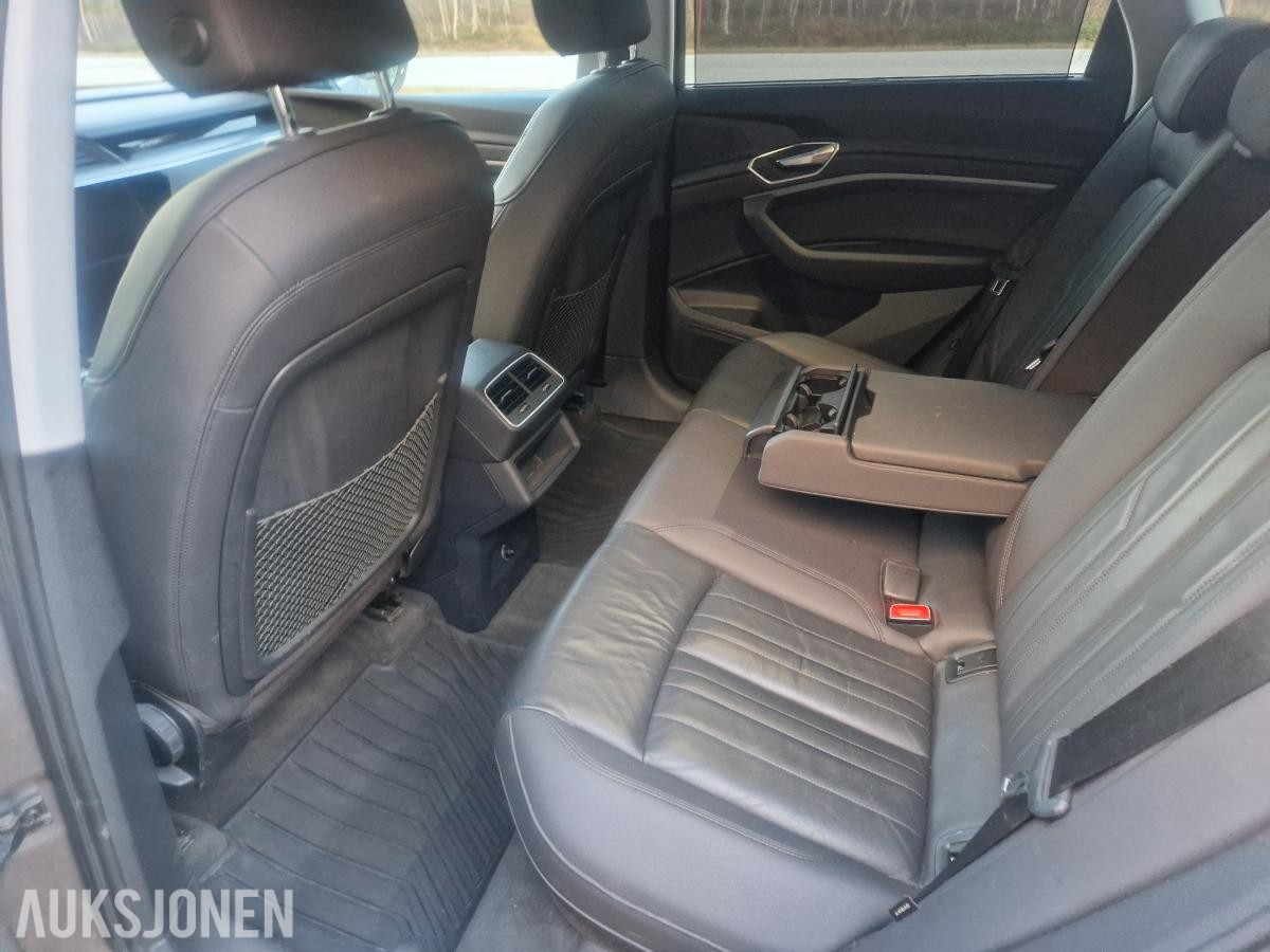 2020 Audi e-tron 55 quattro advanced Adaptiv cruisekontroll, Hengerfeste, Navigasjon