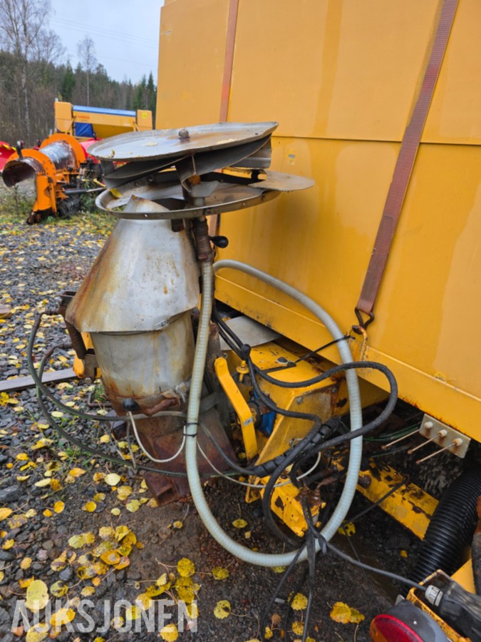 2006 Falköping CLC-647 kombi/saltspreder