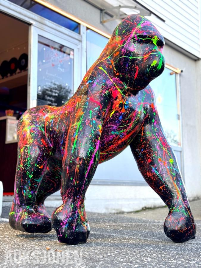 2026 Egenprodusert NEON GORILLA 135CM