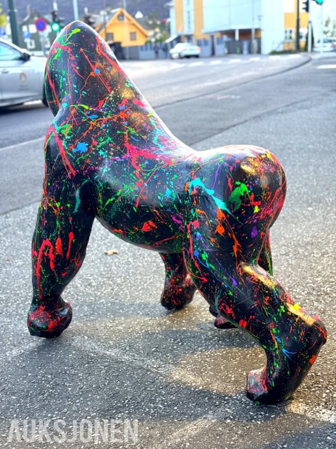 2026 Egenprodusert NEON GORILLA 135CM