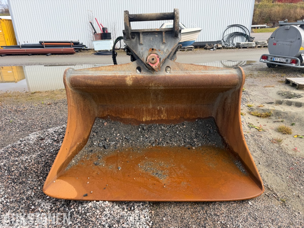 Gjerstad hydraulisk planlerigsskuff - S70 Feste