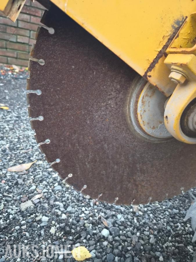 Asfalt/ betongsag med dieselmotor - Ingen minstepris