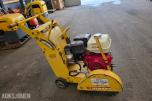 2001 Svedala Dynapac BX350 asfalt/betongsag