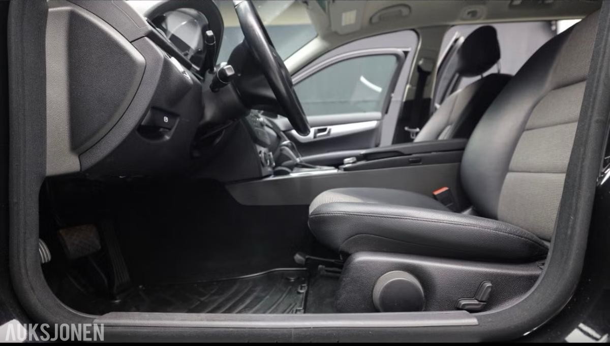2011 Mercedes-Benz C200 CDI 2.1 136hk AUTOMAT CRUISEKONTROLL DELSKINN EU OK