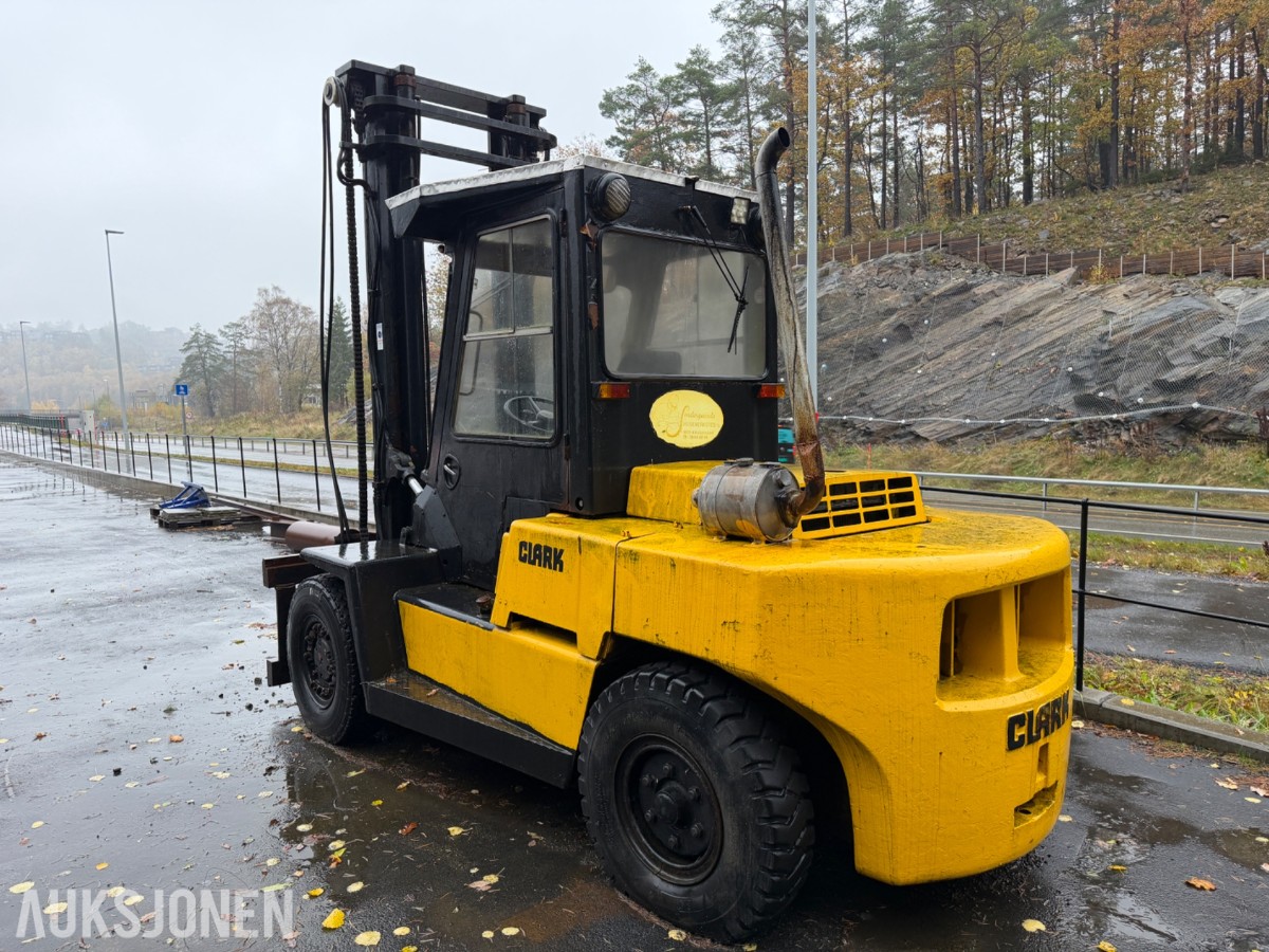 1982 Clark C500-Y35D Gaffeltruck, hydr gaffelspredning, tilt