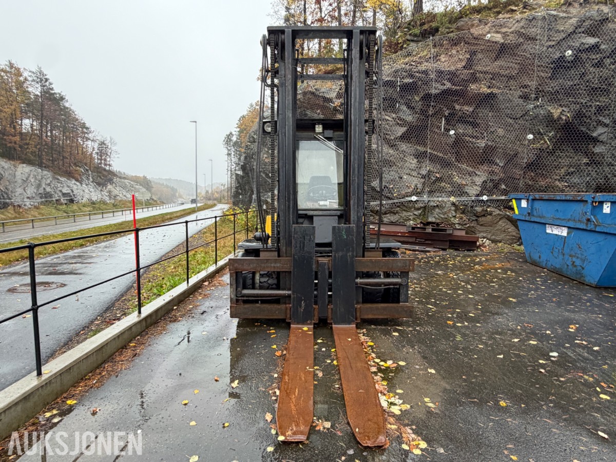 1982 Clark C500-Y35D Gaffeltruck, hydr gaffelspredning, tilt